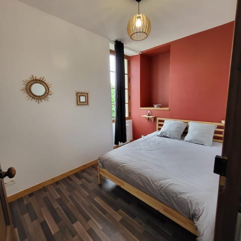 "La Cale en Vue" T3 en duplex, au cœur de Beg-Meil, commerces et plages à pied! Apartment in Fouesnant