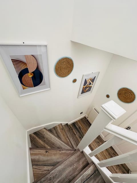 Newly renovated En-Ensuite Private Room with own Kitchenette in Birmingham - Halesowen R4 Bed and Breakfast in Oldbury