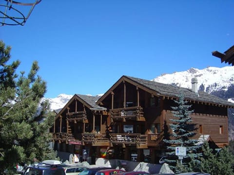 Résidence Tarcianne Apartment in Canton of Valais