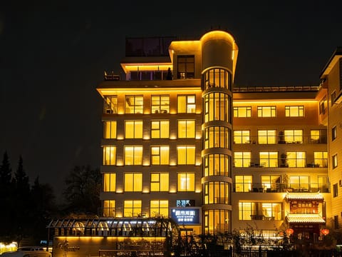 Property building, Night