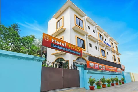 Property building, Facade/entrance