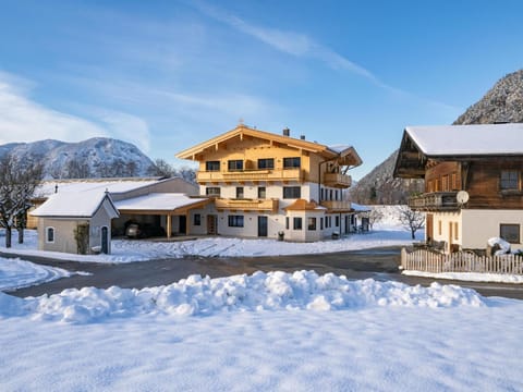 Property building, Day, Winter