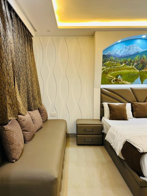 Seating area, Bedroom