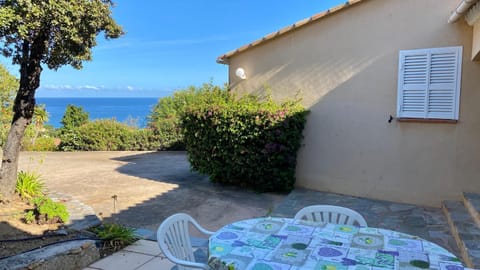 Property building, Patio, Dining area, Sea view