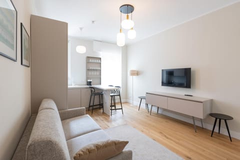 Communal lounge/ TV room, TV and multimedia, Kitchen or kitchenette, Living room, Seating area, Evening entertainment