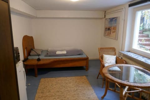 Ruhige 4-Zi-Wohnung mit großem Balkon und Blick ins Grüne Apartment in Karlsruhe