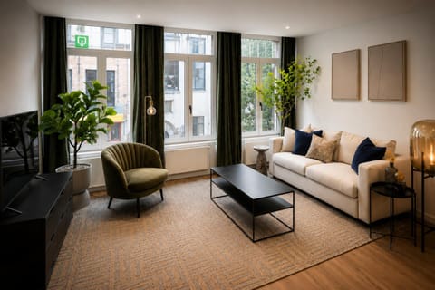 View (from property/room), View (from property/room), Living room, Seating area
