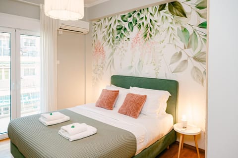 Bedroom, towels, air conditioner
