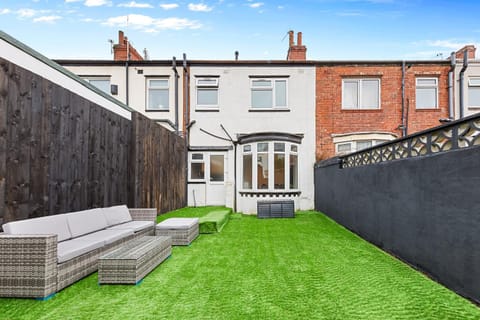 Property building, Garden, Garden