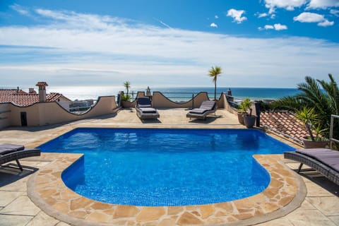 Patio, Day, Sea view, Swimming pool, Swimming pool, sunbed