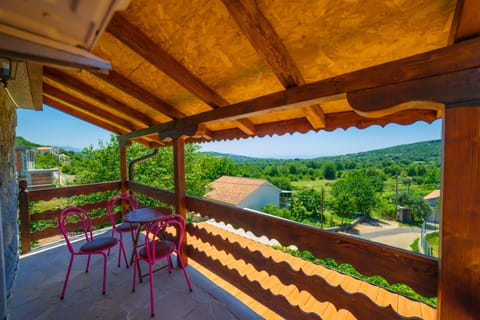 View (from property/room), Balcony/Terrace