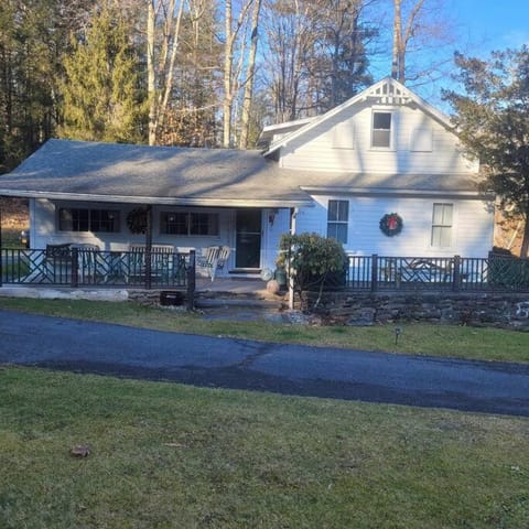 Panther Mountain Lodge Apartment in Shandaken