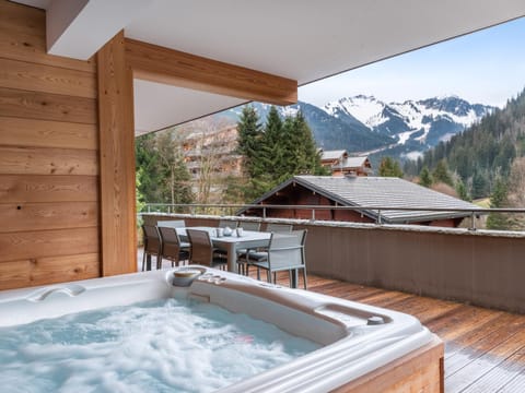 Patio, Hot Tub