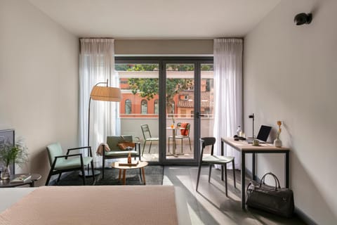 Bed, Balcony/Terrace, Bedroom, bidet