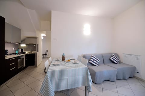 Kitchen or kitchenette, Living room, Other, Dining area