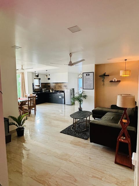 Kitchen or kitchenette, Living room, Dining area