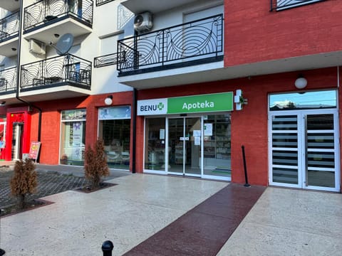 Property building, Facade/entrance, Neighbourhood