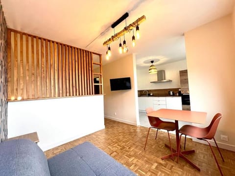 Communal lounge/ TV room, TV and multimedia, Living room, Seating area