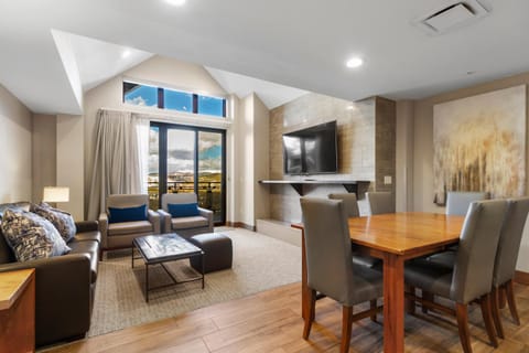 Grand Colorado on Peak 8 - 2 bed/2.5 bath ski-in/ski-out Apartment in Breckenridge