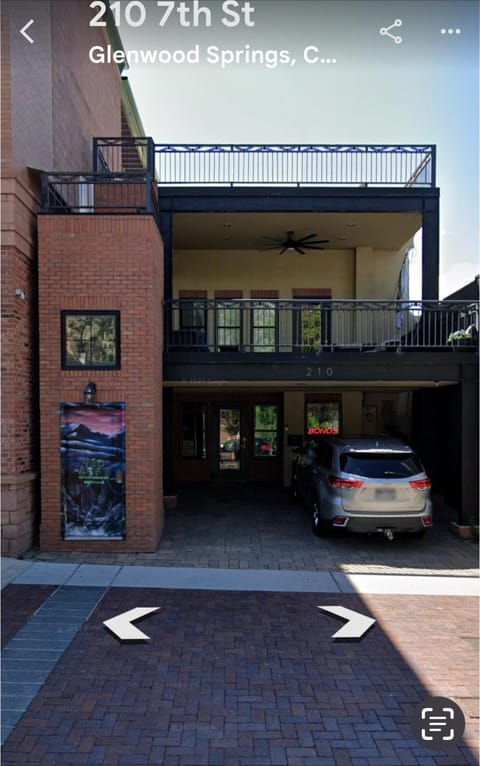 Property building, Location