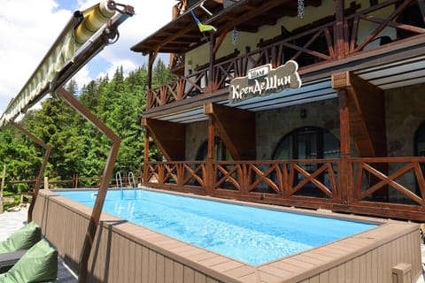 Activities, Swimming pool