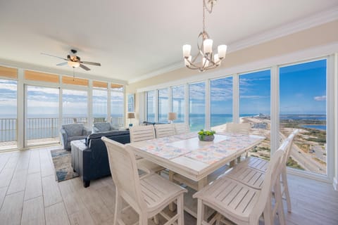 Phoenix Gulf Towers 2201 condo Apartment in Orange Beach