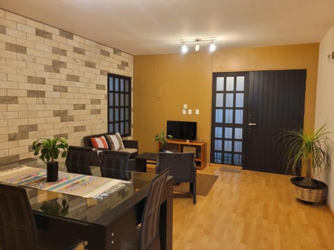 Communal lounge/ TV room, Dining area