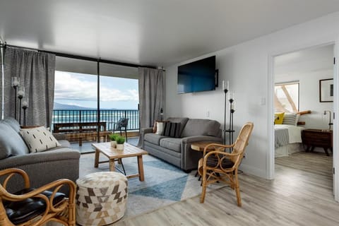 Luxury Remodeled Oceanfront Condo w/ Huge Views House in Maalaea