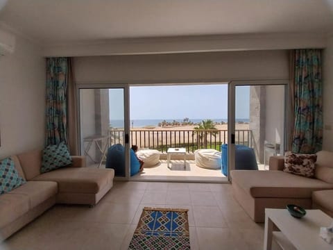 Balcony/Terrace, Balcony/Terrace, Living room