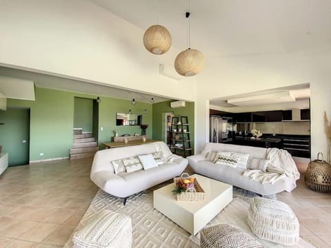 Luxury Villa with Stunning Panoramic Views Villa in Ajaccio