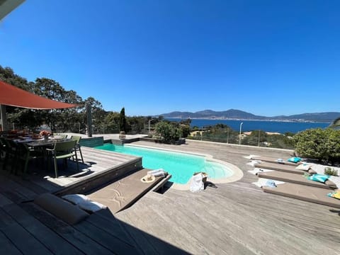 Luxury Villa with Stunning Panoramic Views Villa in Ajaccio