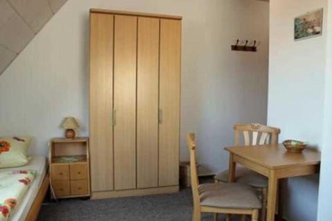 Gästezimmer am Tiefwarensee Vacation rental in Waren