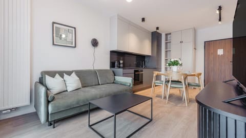 Kitchen or kitchenette, Seating area, Dining area