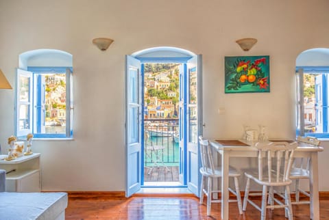 Summer, View (from property/room), Balcony/Terrace, Dining area, Sea view