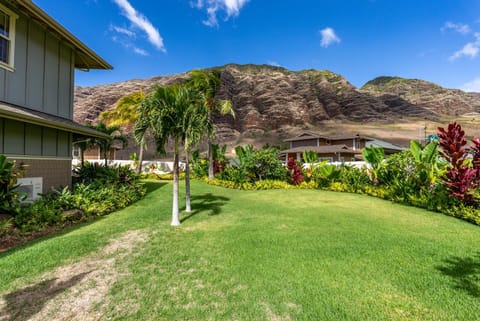 Property building, Day, Natural landscape, Garden, Garden view, Mountain view