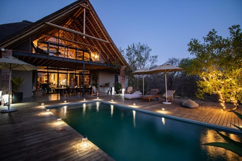 Balcony/Terrace, Pool view, Swimming pool, Swimming pool