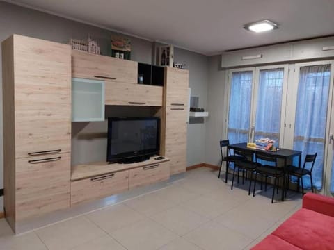 TV and multimedia, Seating area