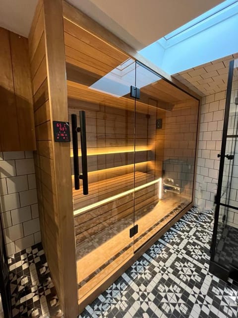 Shower, Sauna, Bathroom