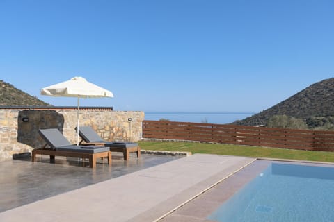 Pool view, Sea view