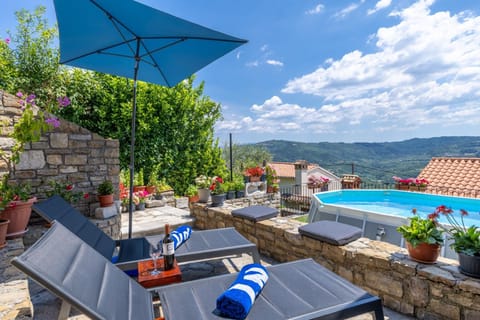 Property building, Pool view, Swimming pool