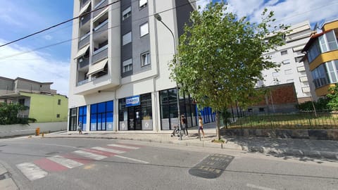 Property building, Street view