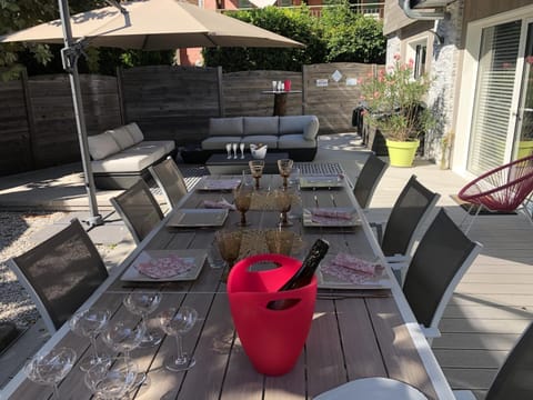 Les Platanes House in Talloires