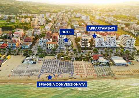Aqua Family Apartments - Appartamenti con spiaggia, piscina, parcheggio e bici incluse Apartment in Alba Adriatica