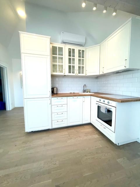 Luxury Central Apartment Easy Kaunas Apartment in Lithuania