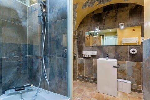 Shower, Bathroom, Bath