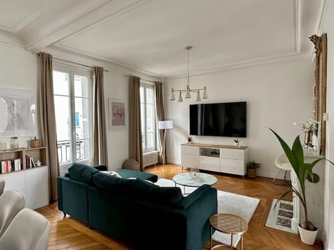 TV and multimedia, Living room