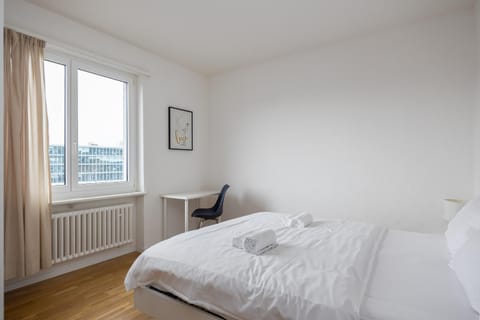 Bed, Bedroom, internet