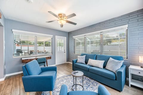 Ocean Blue Heated Pool Home House in Largo