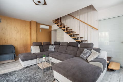 Villa Viktoria with private swimming pool Villa in Šibenik-Knin County, Croatia