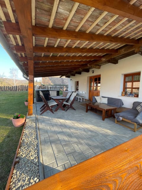 Property building, Balcony/Terrace